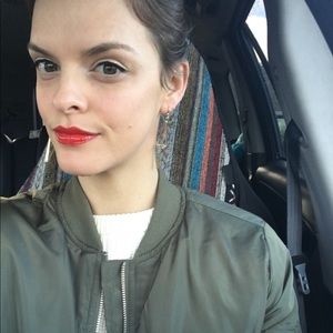 Meet your Posher, Jillian